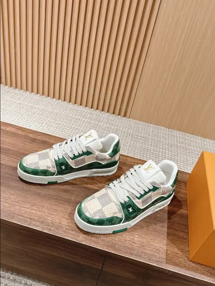 View 6 of LV TRAINER SNEAKER – LSVT404