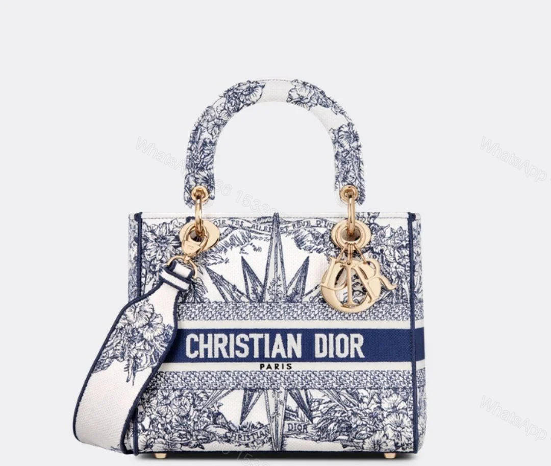 Design MEDIUM LADY D-LITE BAG Rêve d’Infini embroidery in white and blue – Dubai Fashion LUX — view 1