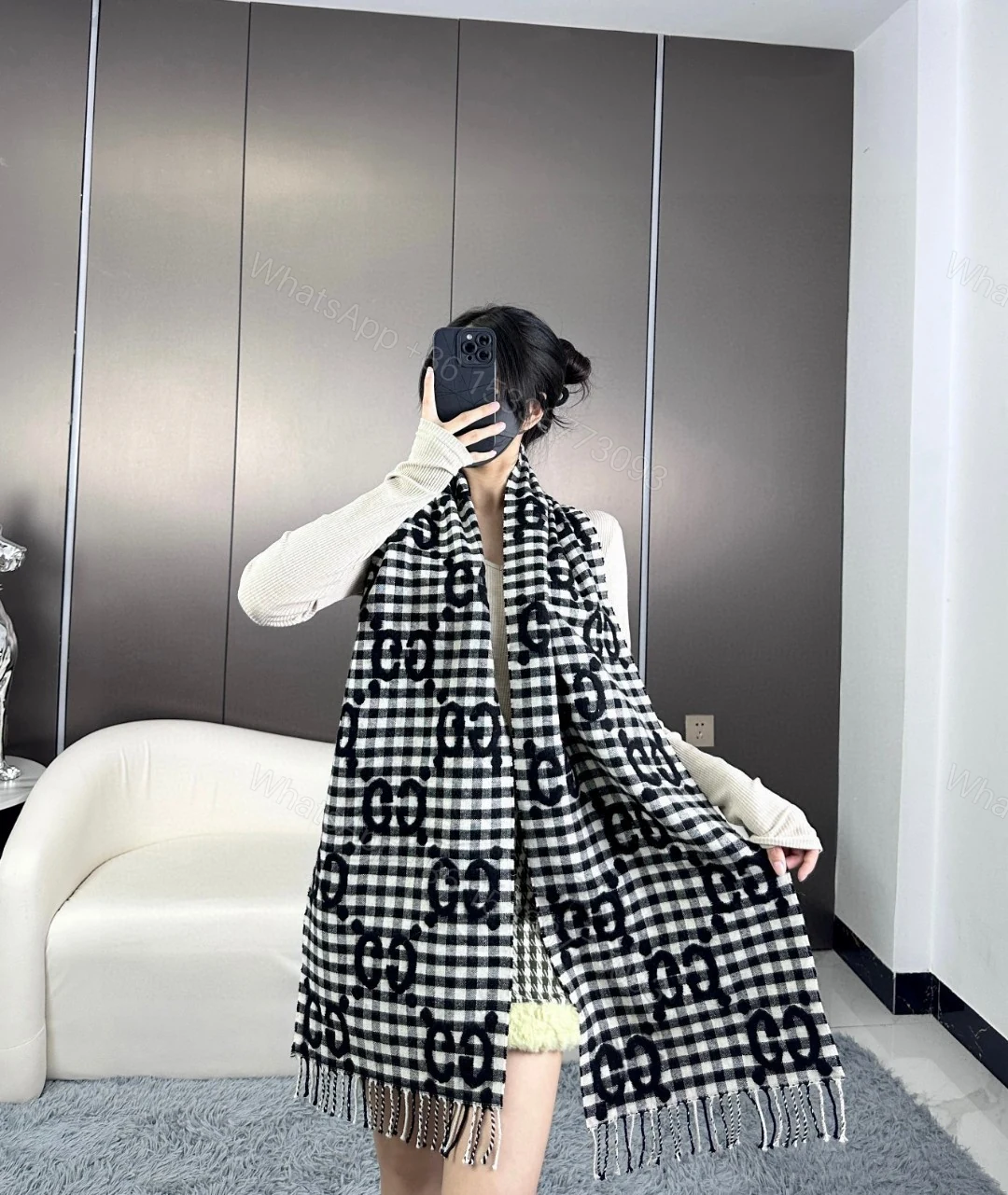 Gucci高仿經典米白GG羊毛流蘇圍巾 保暖百搭款 — view 1