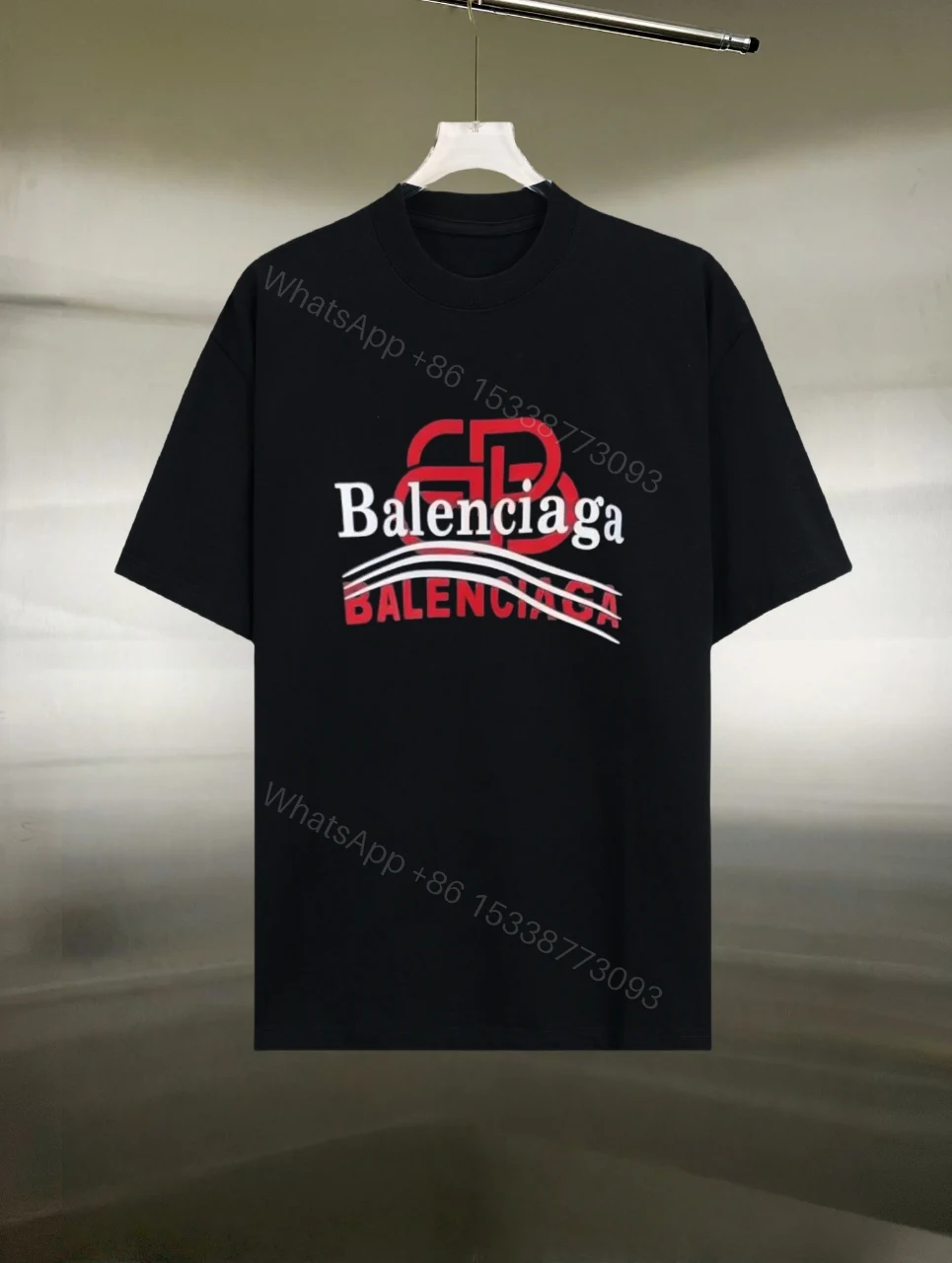 Balenciaga 高仿雙層LOGO設計短袖T恤 黑色底混紅白印花潮流款 — view 1