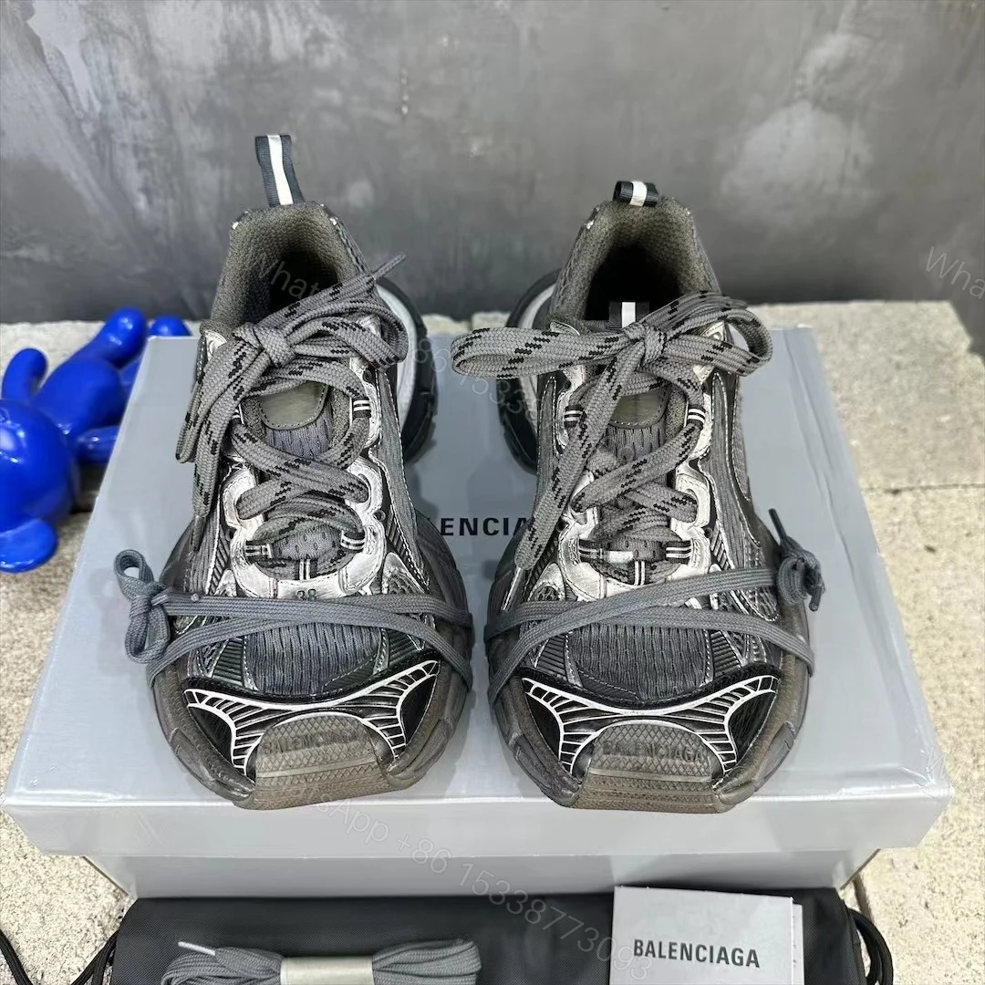 Balenciaga 高仿男士運動鞋黑銀配色設計感十足爆款潮履 — view 1