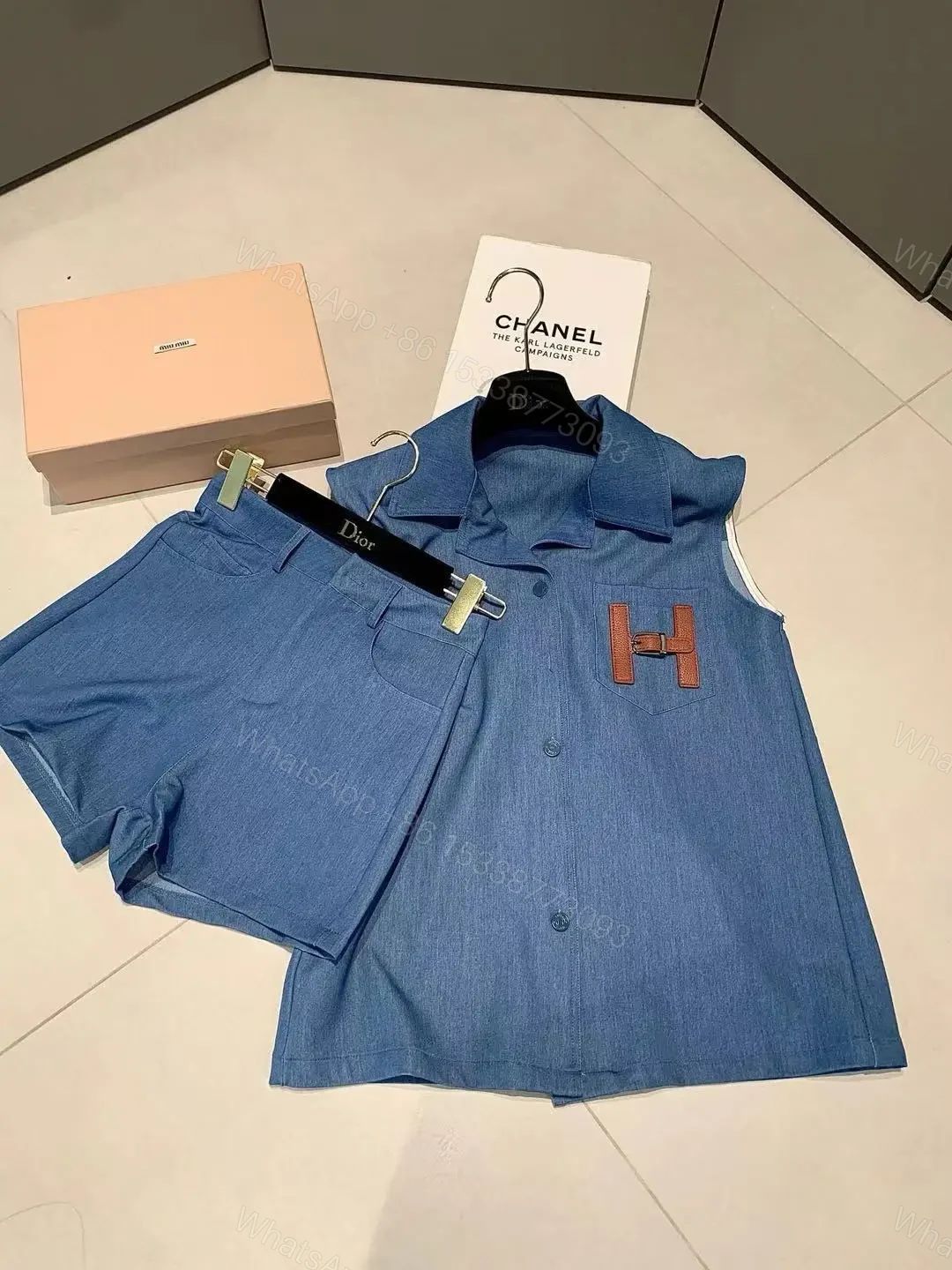 HERMES — view 1