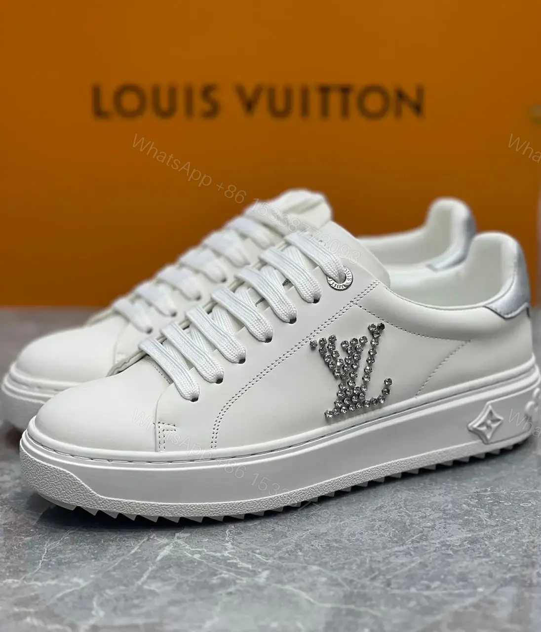 LOUIS VUITTON — view 1