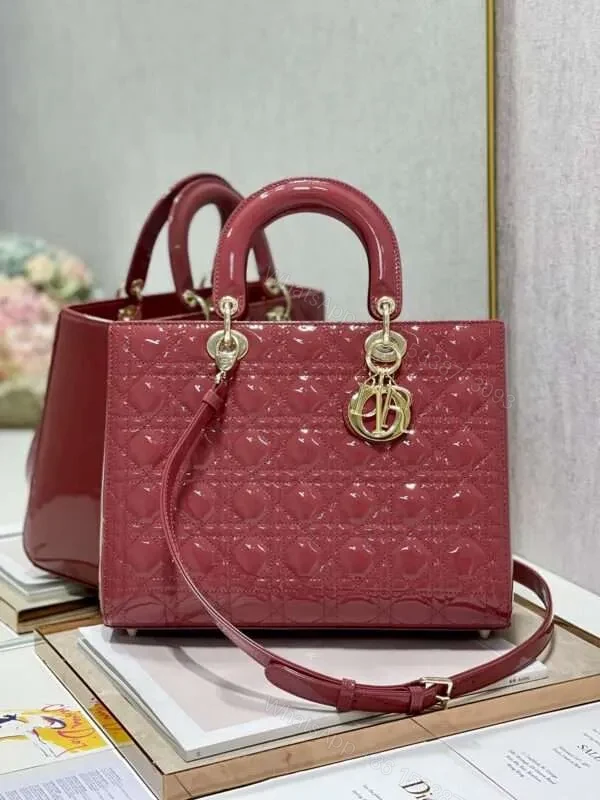 Dior Lady Replica 11 Women’s Handbag Red Glossy Leather Gold Lock 32cm — view 1