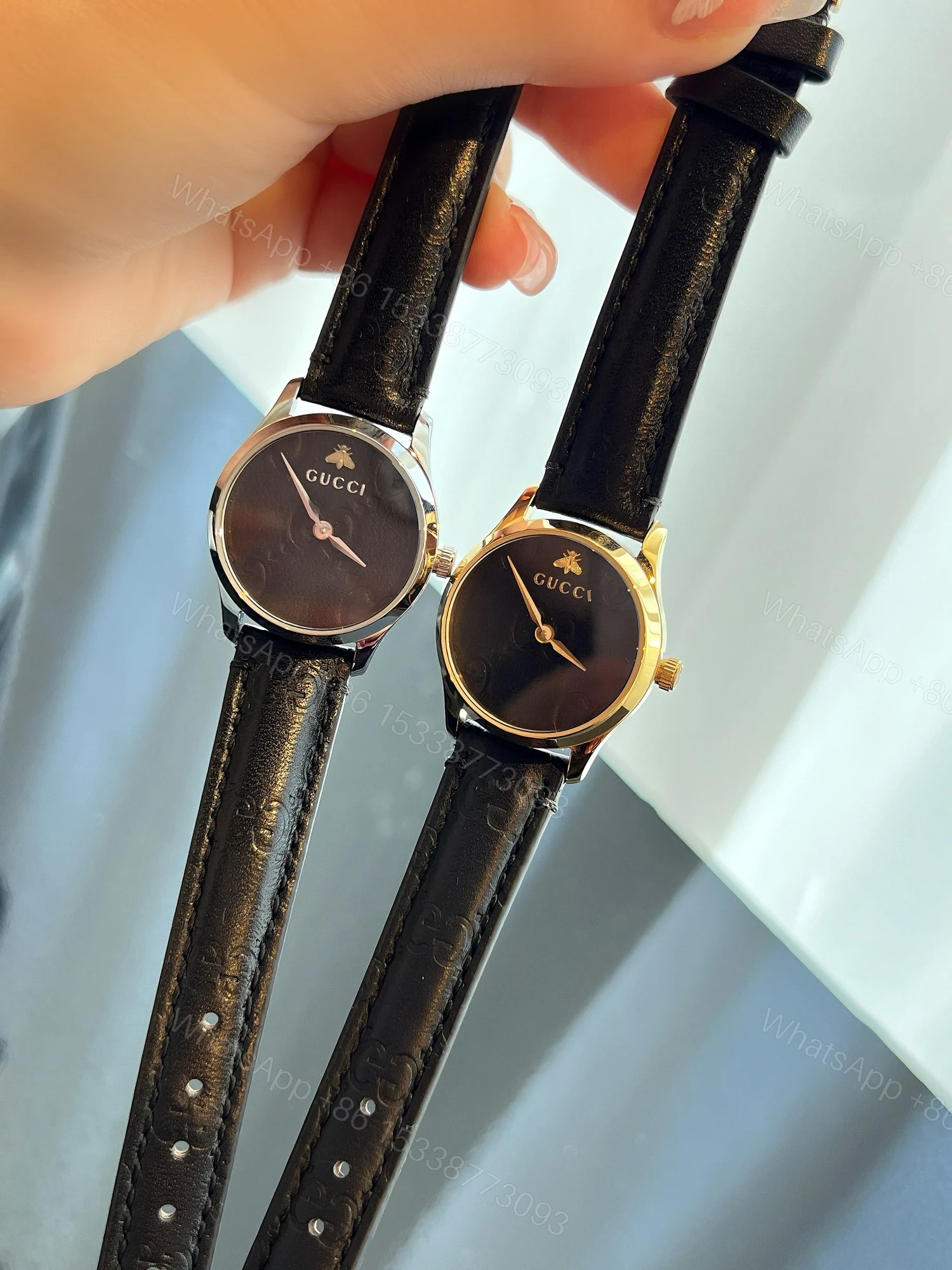 Gucci高仿女錶黑色皮錶帶Timeless小錶面蜜蜂LOGO款 — view 1
