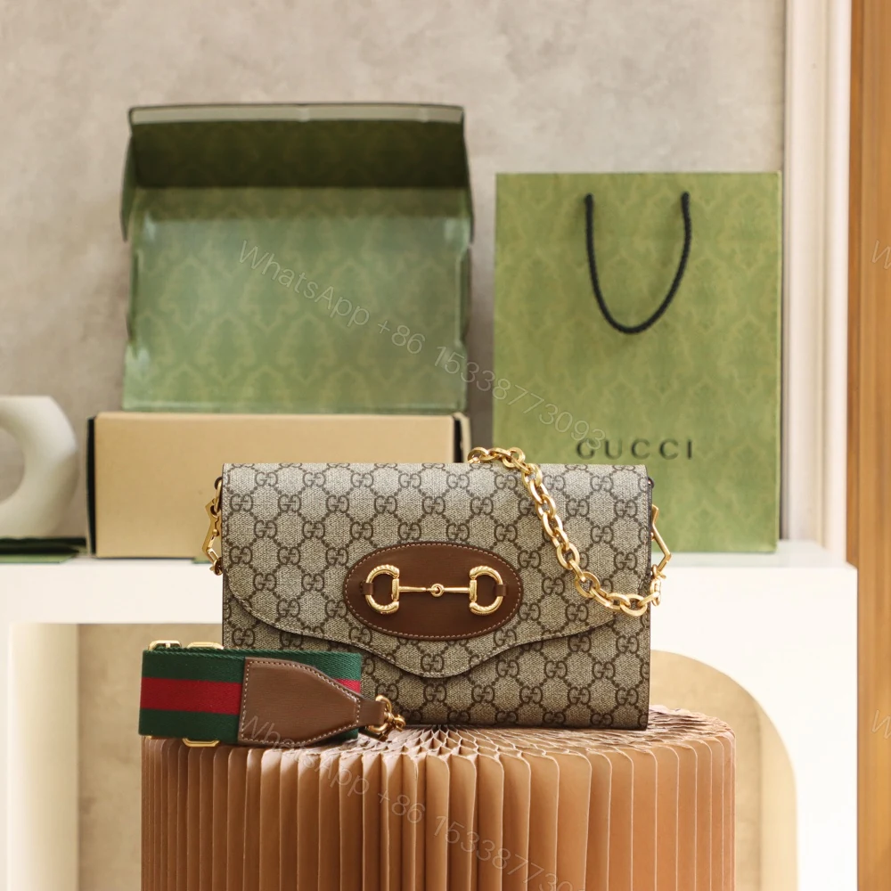 Gucci高仿Horsebit鏈條肩背包 GG老花信封設計 女士金鍊斜背款 — view 1