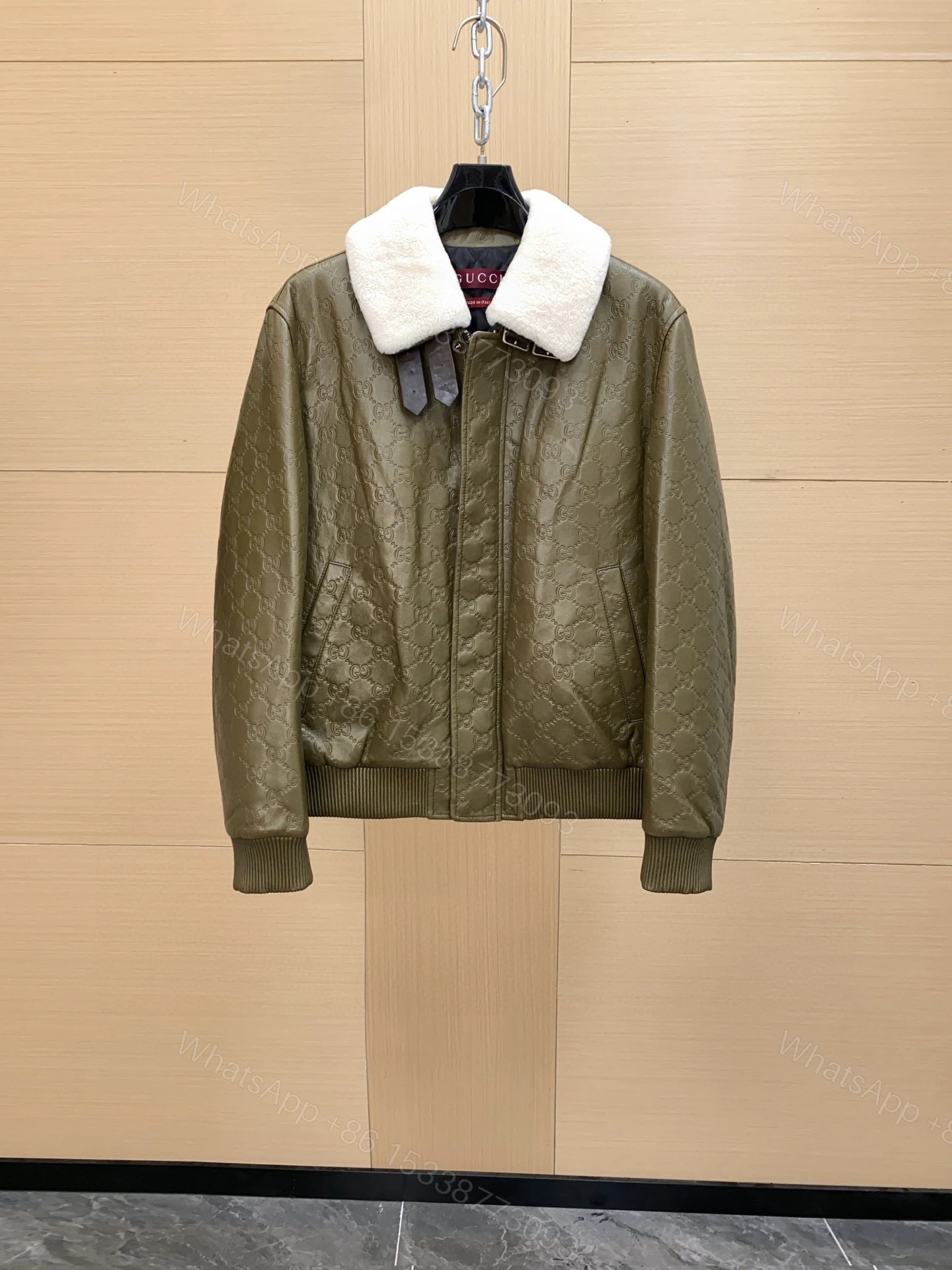 Gucci高仿男士壓紋皮外套羊羔毛領軍綠色復古風 — view 1