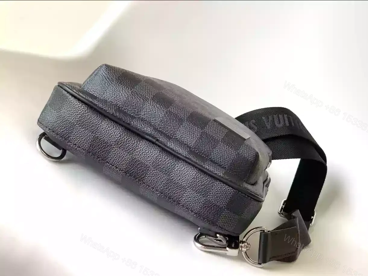 View 9 of LOUIS VUITTON AVENUE SLINGBAG NM – LBV415