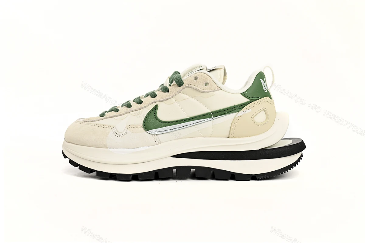 Sacai x Nike VaporWaffle Sesame and Beige Green DD1875-102 — view 2