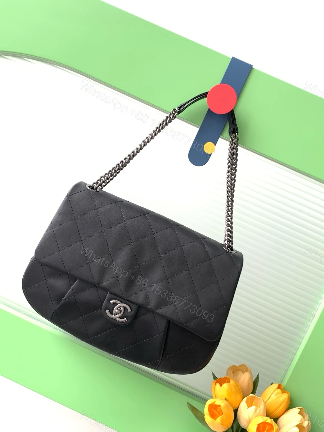 CHANEL高仿黑色菱格鏈條包 經典霧面金屬扣設計 優雅百搭女包 — view 1
