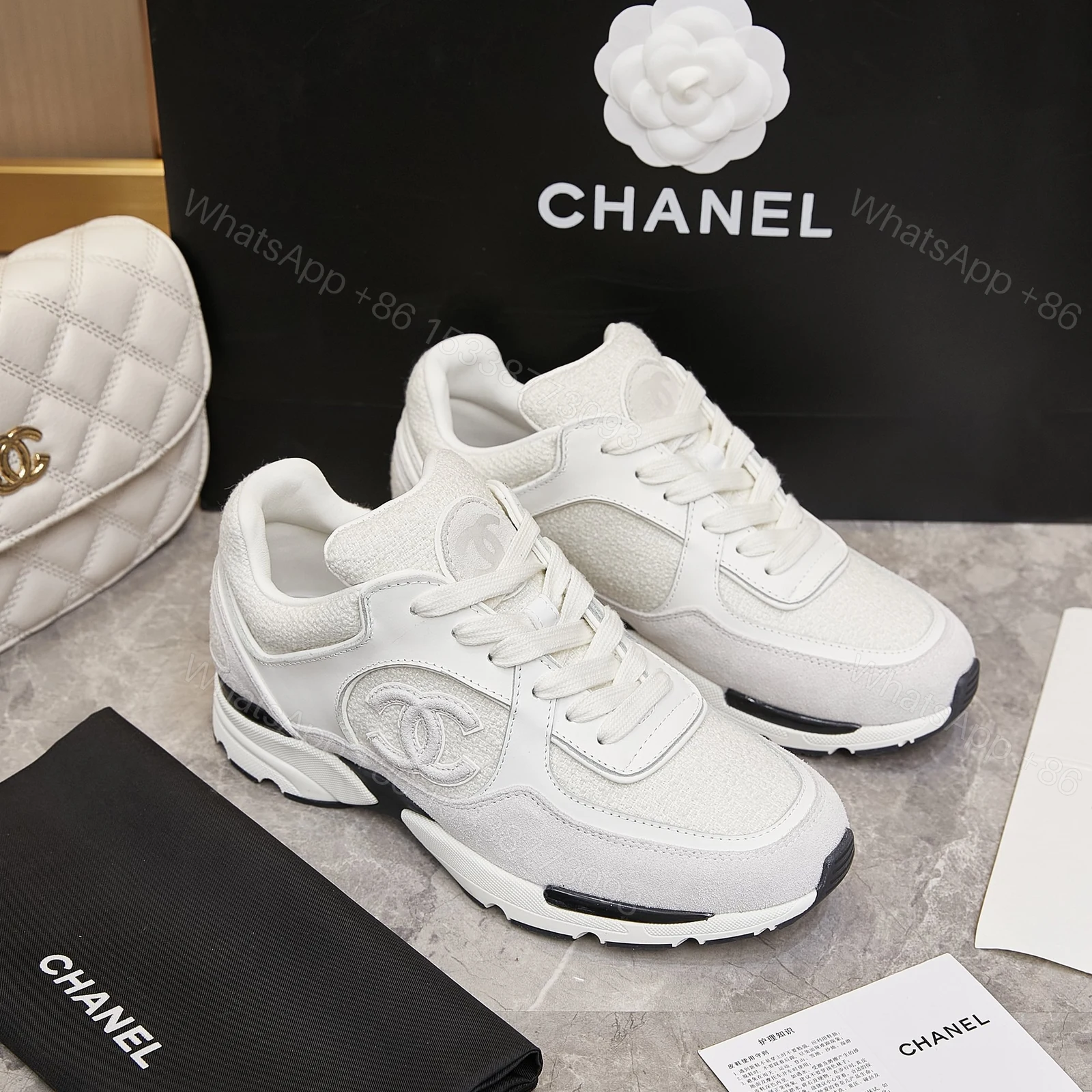 Chanel 一比一全白皮革運動鞋 女士百搭休閒鞋 時尚輕奢新款 — view 1