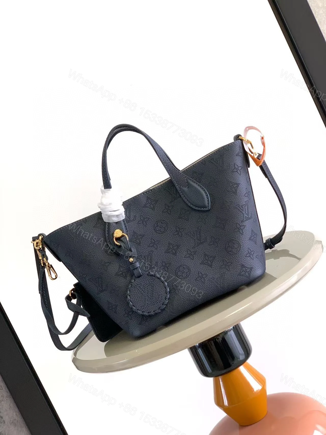 LV A貨女士托特包深藍壓花皮革高級質感通勤百搭 — view 1