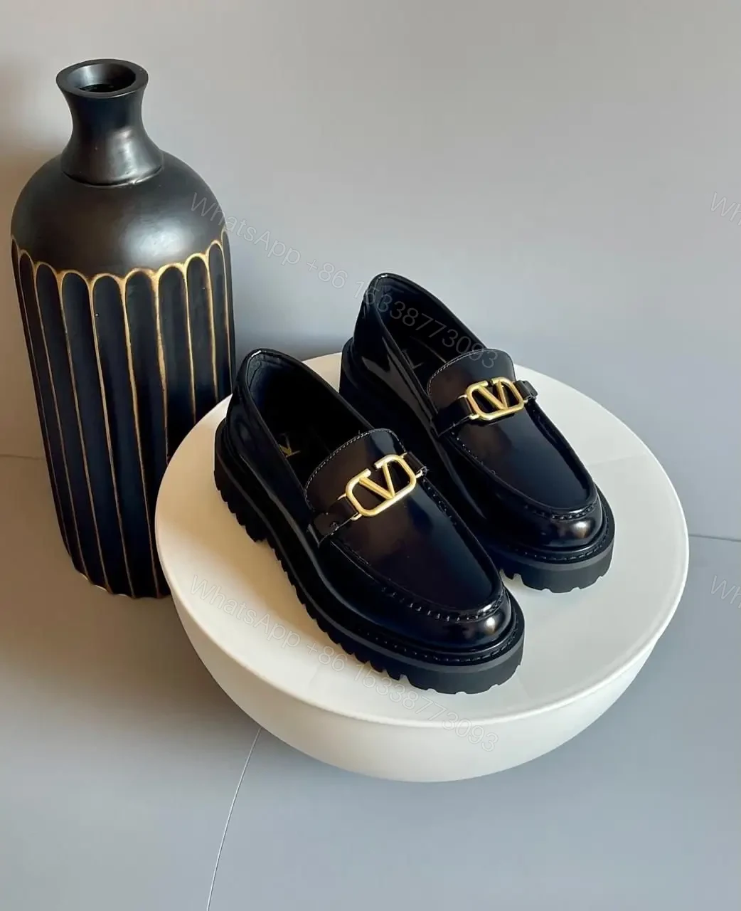 VALENTINO — view 1