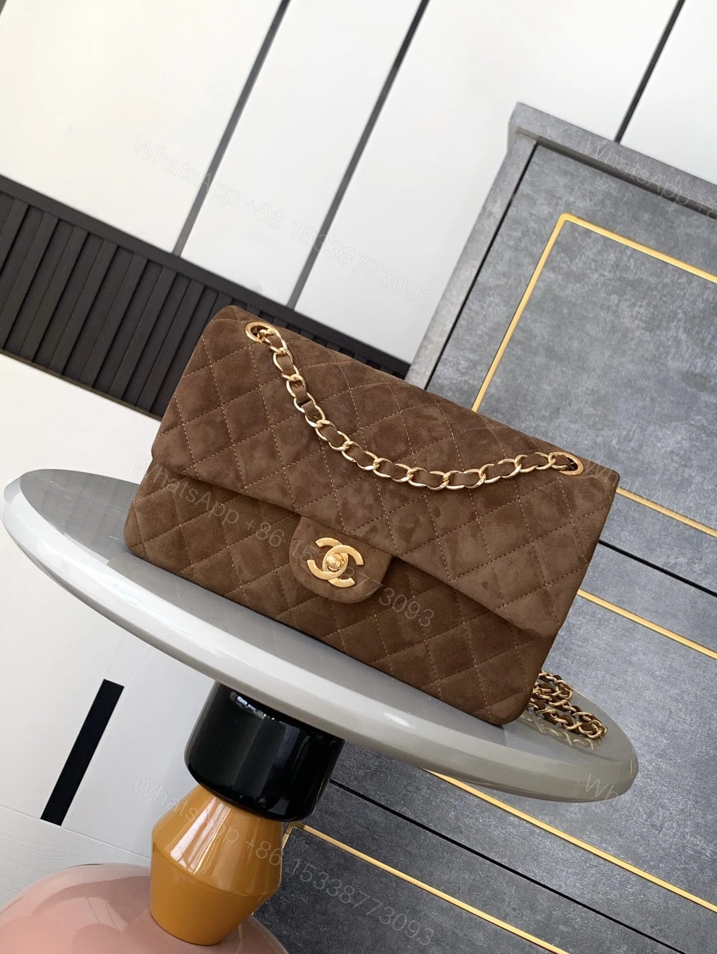 CHANEL 原版皮 2.55 焦糖棕麂皮金鏈條包 復古柔霧奢華肩背包 — view 1