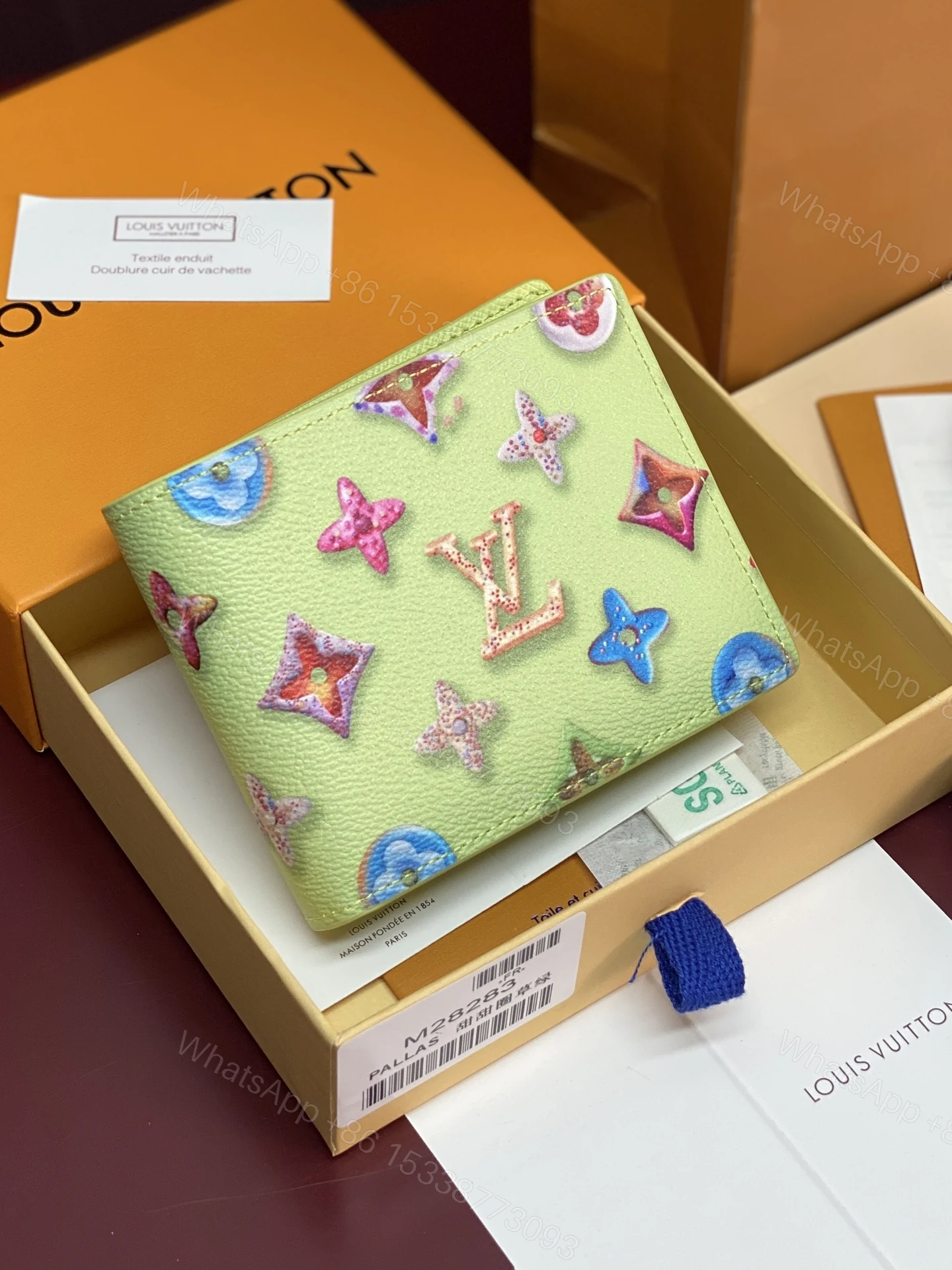 LV 高仿 女款 Monogram 彩色印花短夾 零錢卡片錢包 百搭輕奢款 — view 1