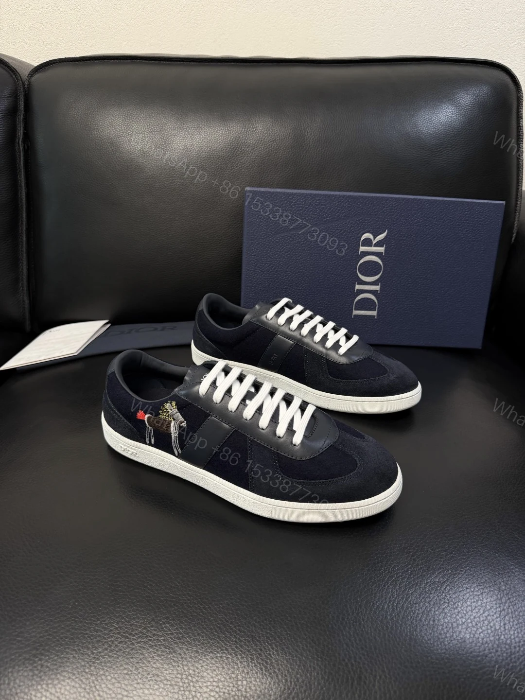Dior 高仿休閒板鞋 男款黑色刺繡厚底鞋 清新百搭款 — view 1