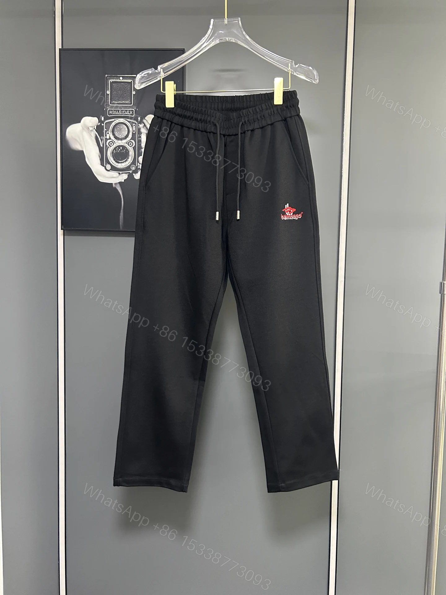 Balenciaga 一比一刺繡Logo褲款 街頭休閒紅標細節 — view 1