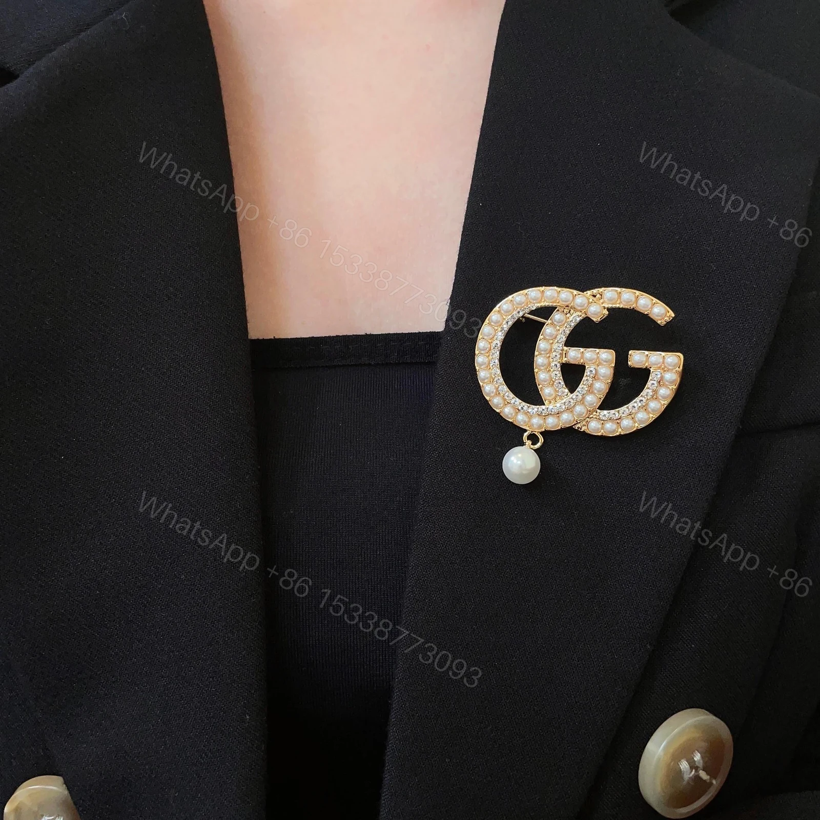 Gucci高仿珍珠GG胸針 時尚奢華風設計 女士西裝搭配亮點 — view 1