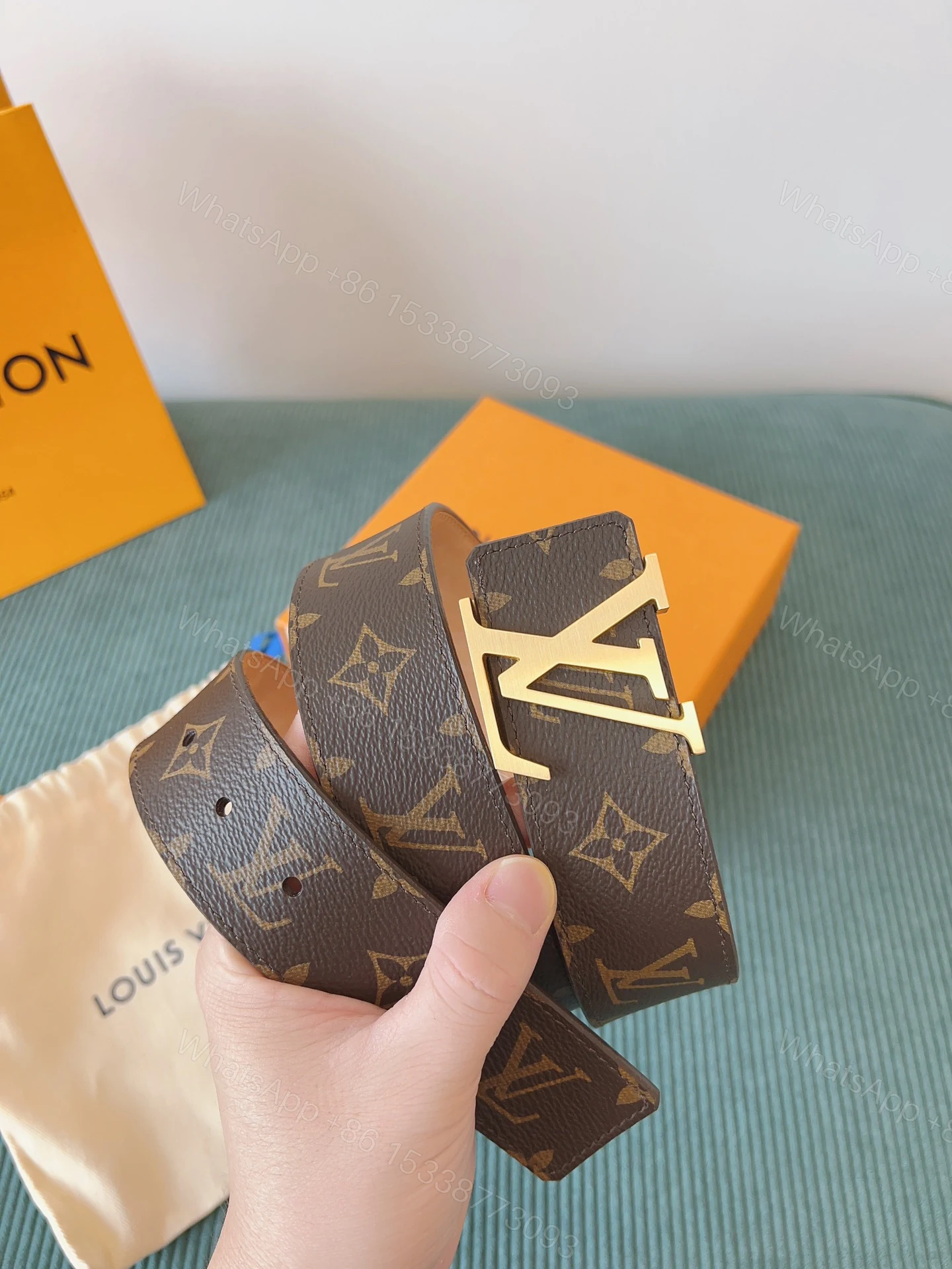 LV 一比一 Monogram 經典皮帶 金扣 — view 1