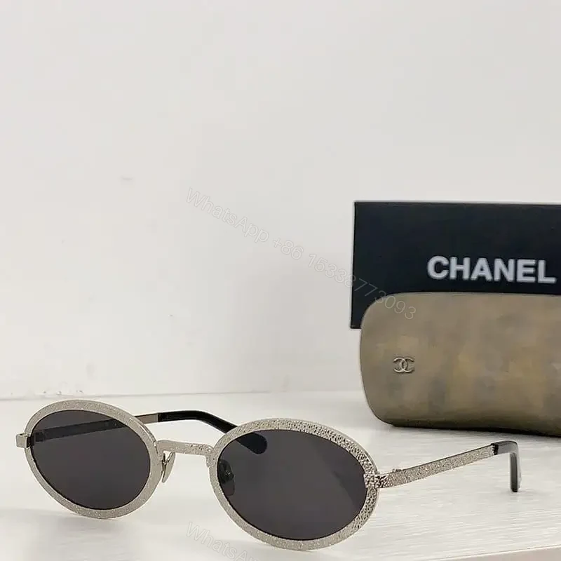CHANEL — view 1