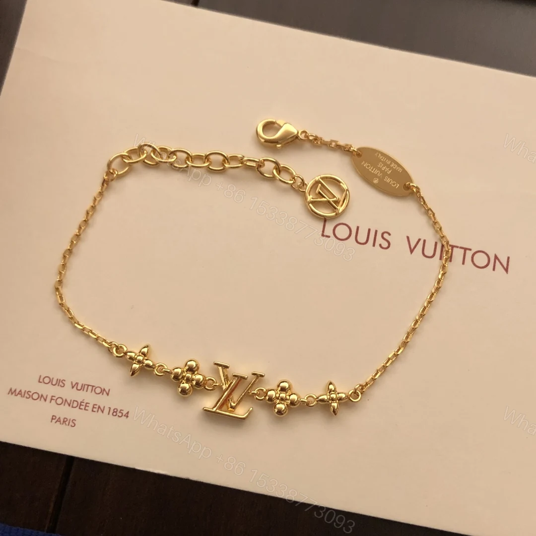 LV 高仿金色Logo手鍊 經典花紋鏈飾優雅風格 — view 1