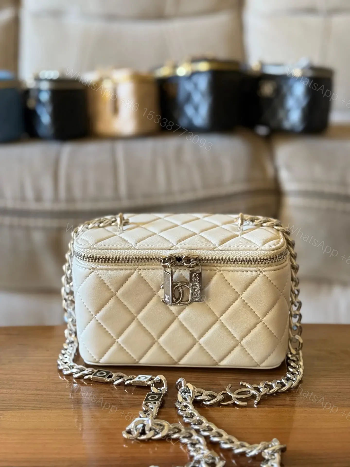 CHANEL — view 1