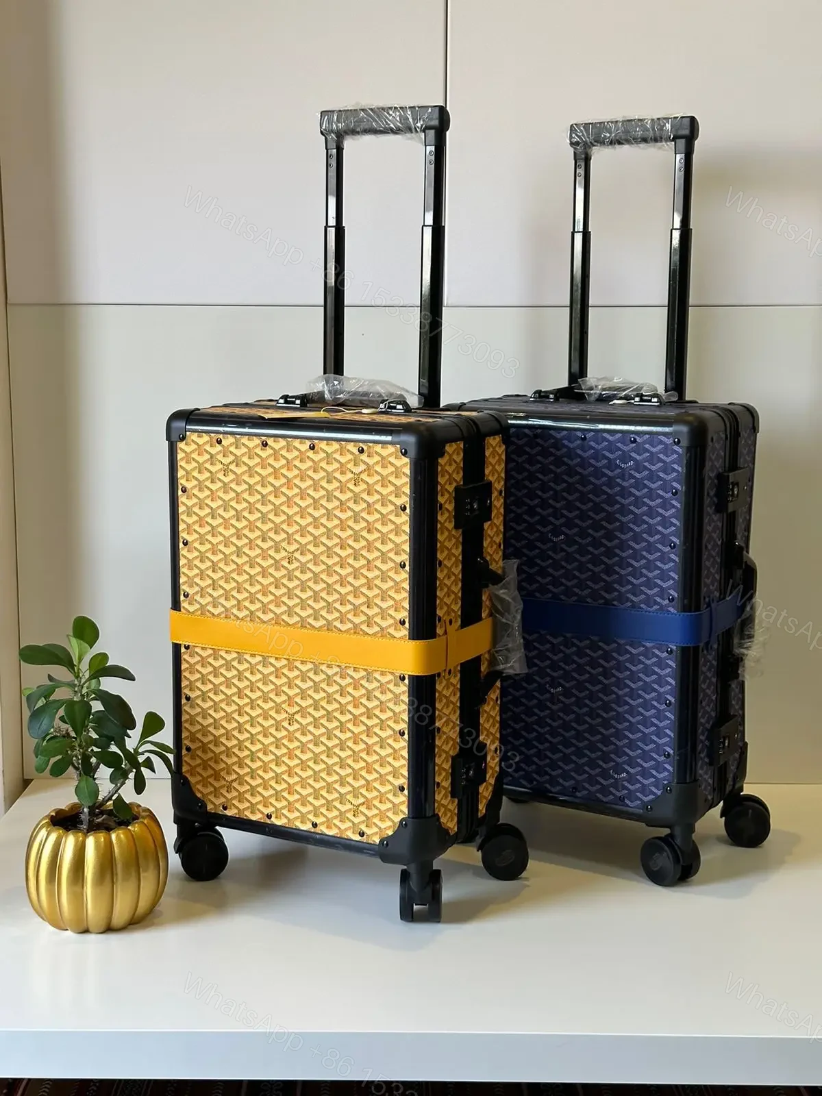 Goyard Cabin size — view 1