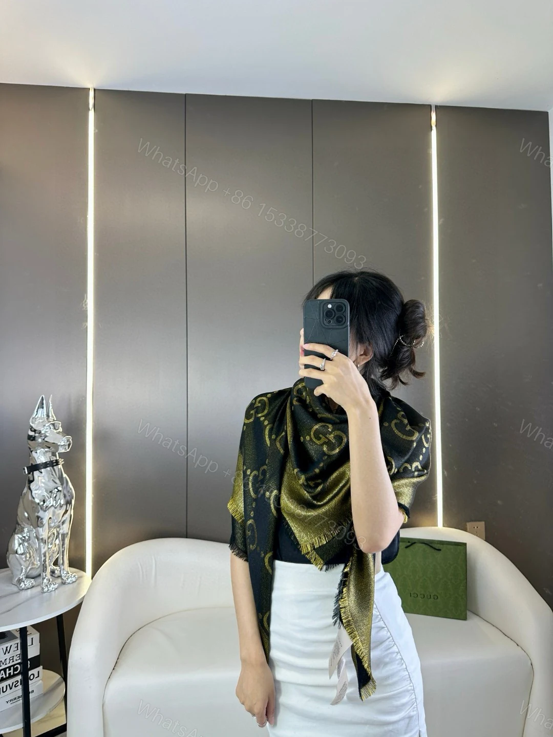 Gucci高仿圍巾黑金配色奢華緹花女款時尚亮眼 — view 1