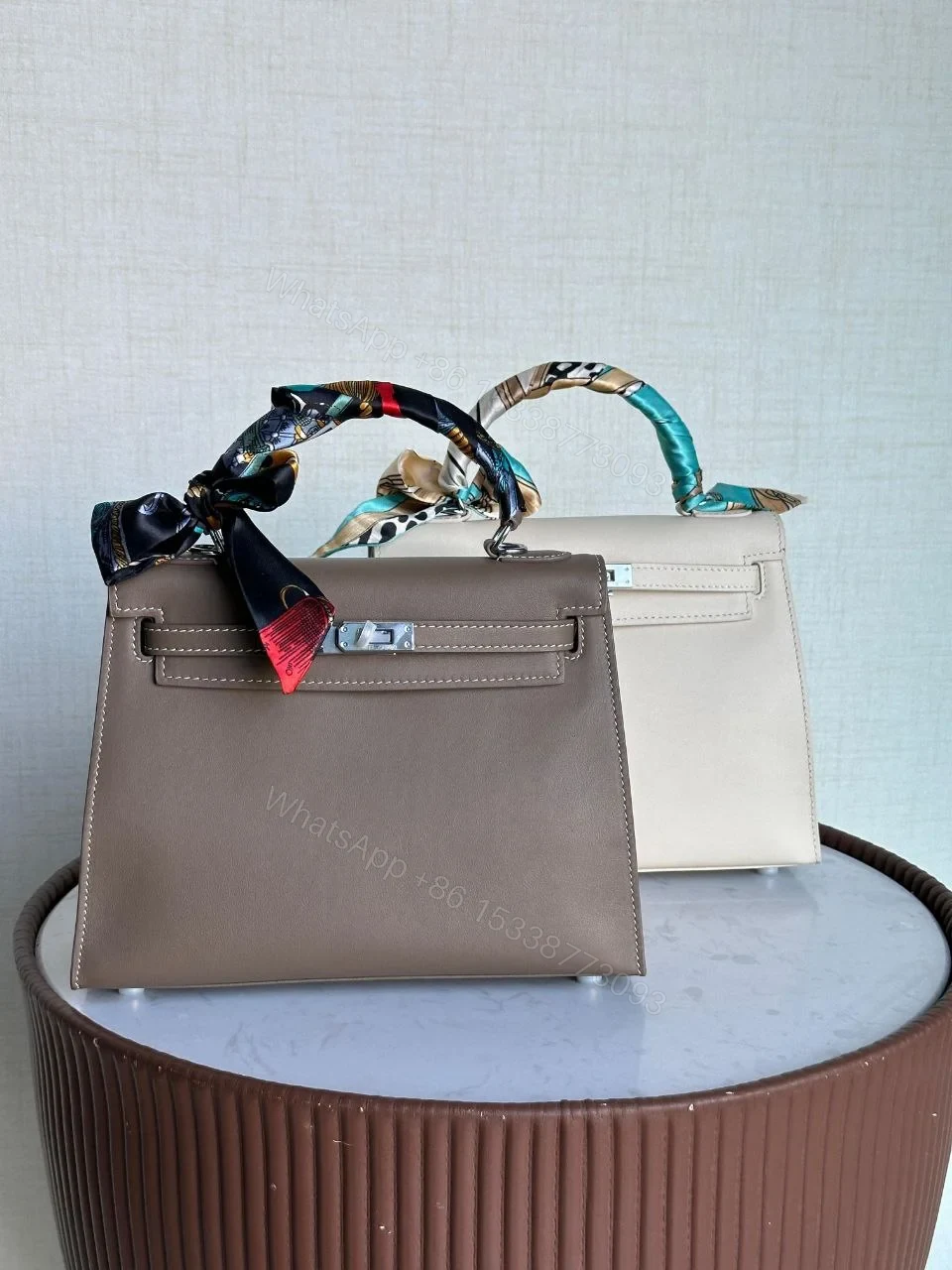 Design Kelly 32 Tourtiere Gray Palladium hardware I engraved (around 2005) Women’s Togo Bag – Dubai Fashion LUX — view 1