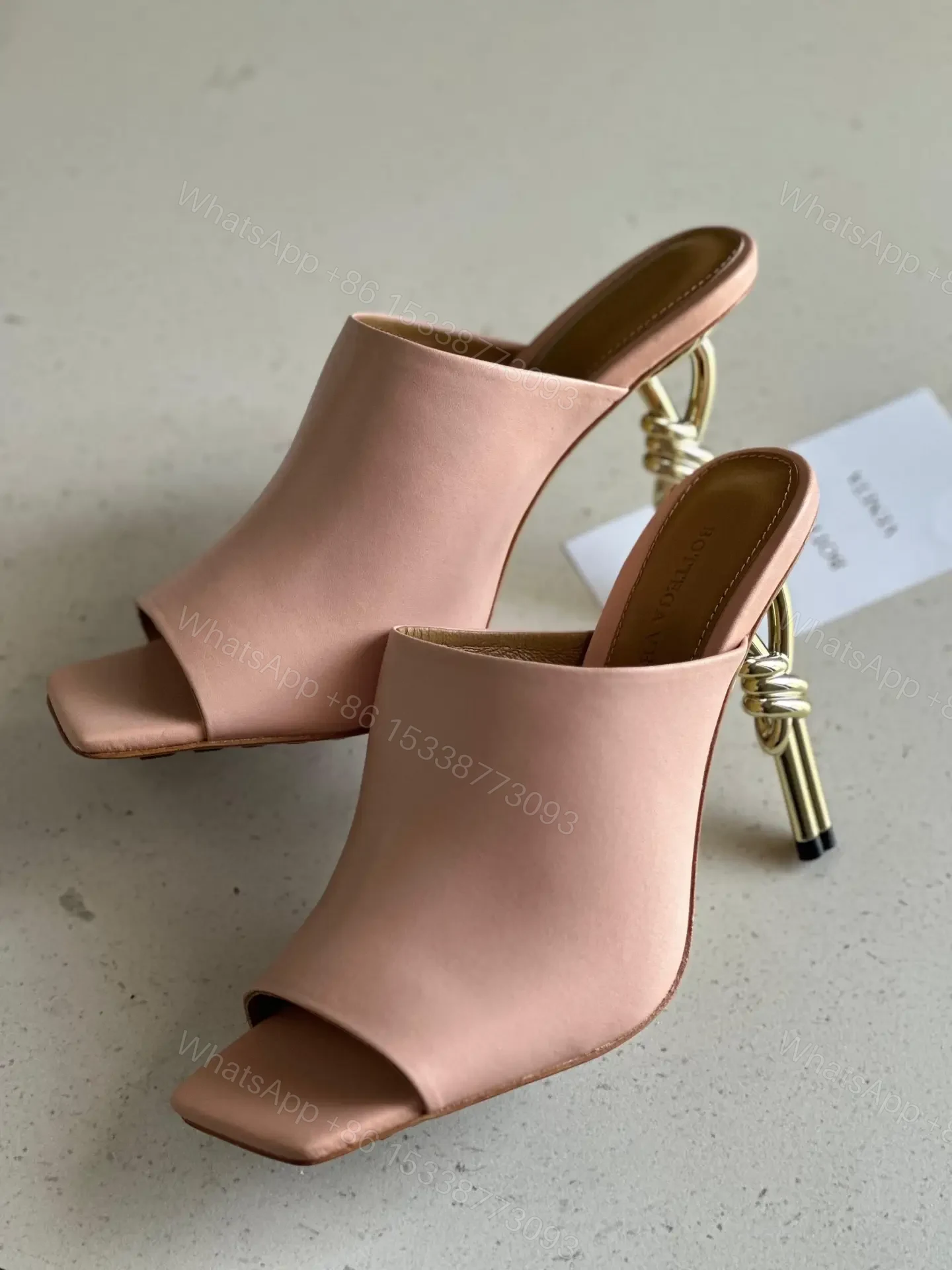 BOTTEGA — view 1