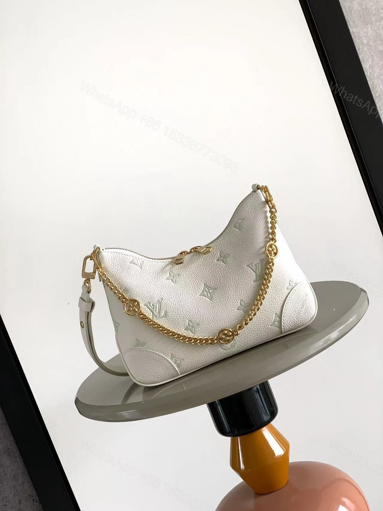 LV A貨 女款 Monogram 鏈條肩背包 時尚百搭小方包 — view 1