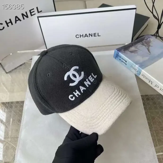 CHANEL — view 1