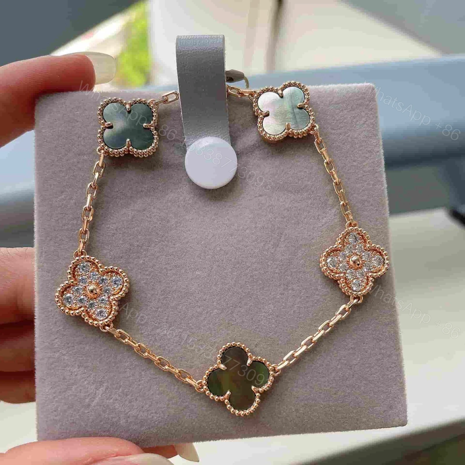 VCA Rose Gold Vintage Alhambra Bracelet 5 motifs Gray Mother-Of-Pearl Diamonds — view 1