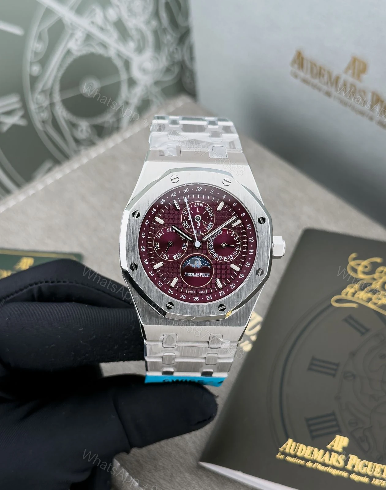 Audemars Piguet Royal Oak Perpetual Super Clone — view 1