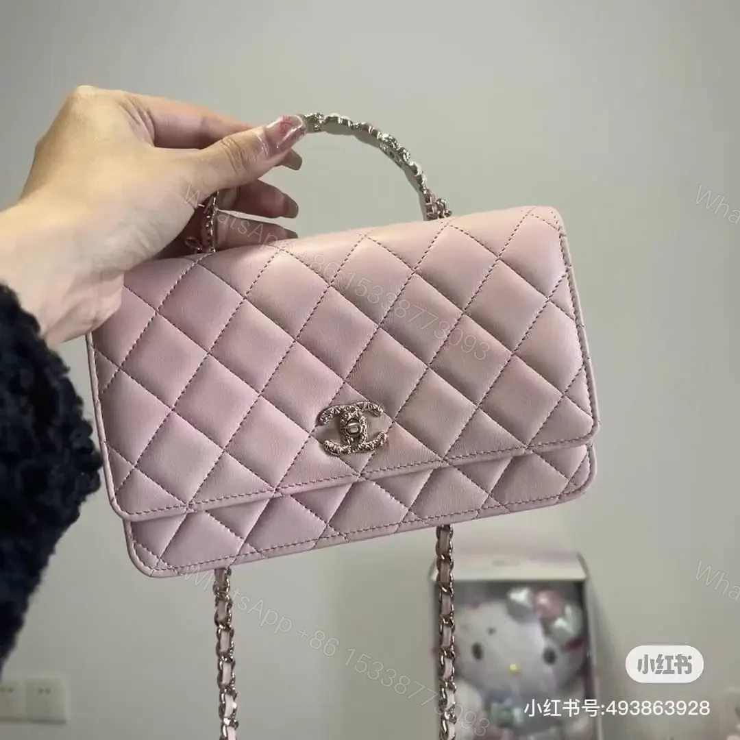 CHANEL — view 1