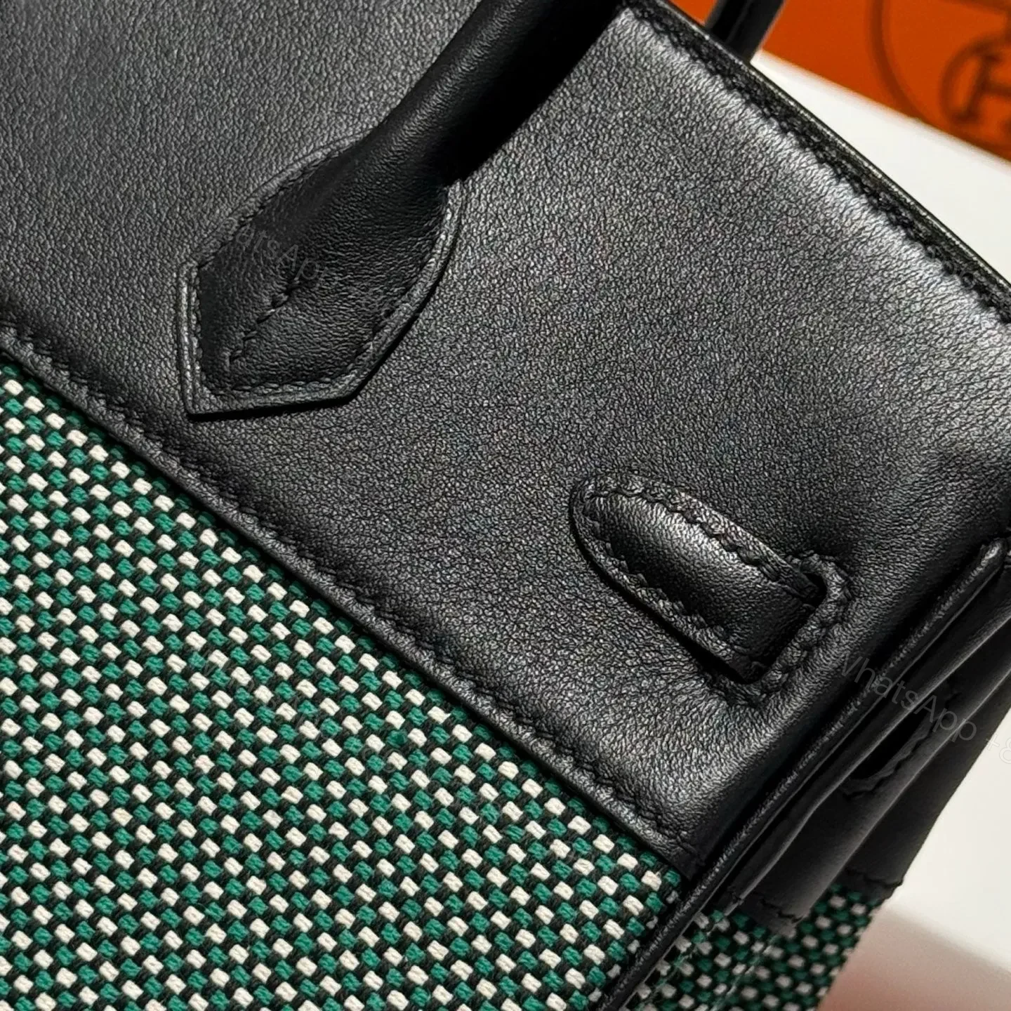 View 9 of HN 25CM IN BLACK SWIFT BLACK/MINT/BLANC TOILE CANVAS (CUSTOM-MADE)