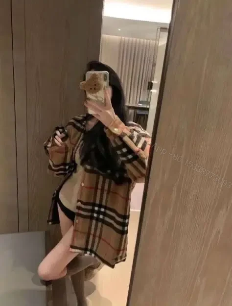 BURBERRY — view 1