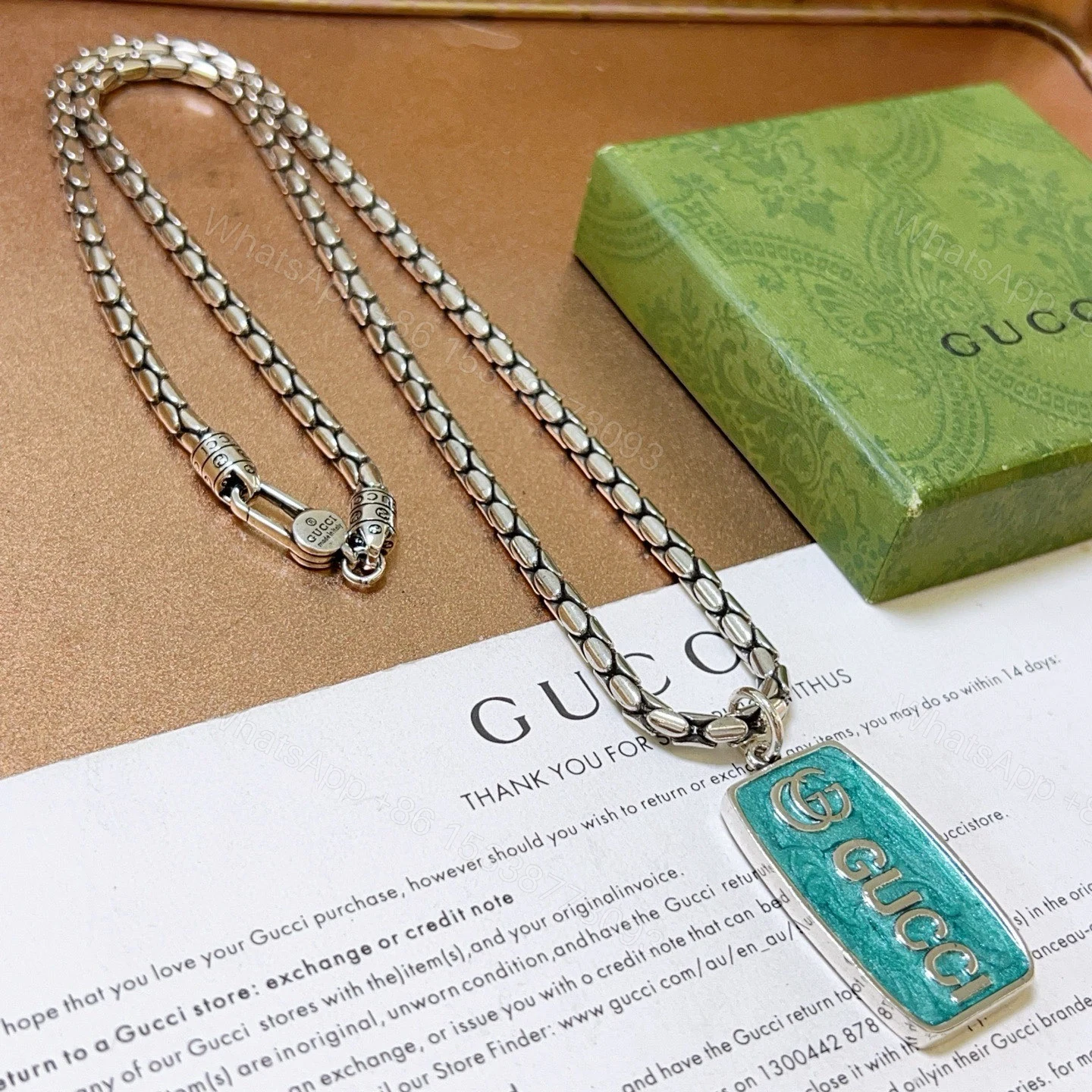 Gucci高仿復古綠牌吊墜男款項鍊 重工風格潮人必備 — view 1