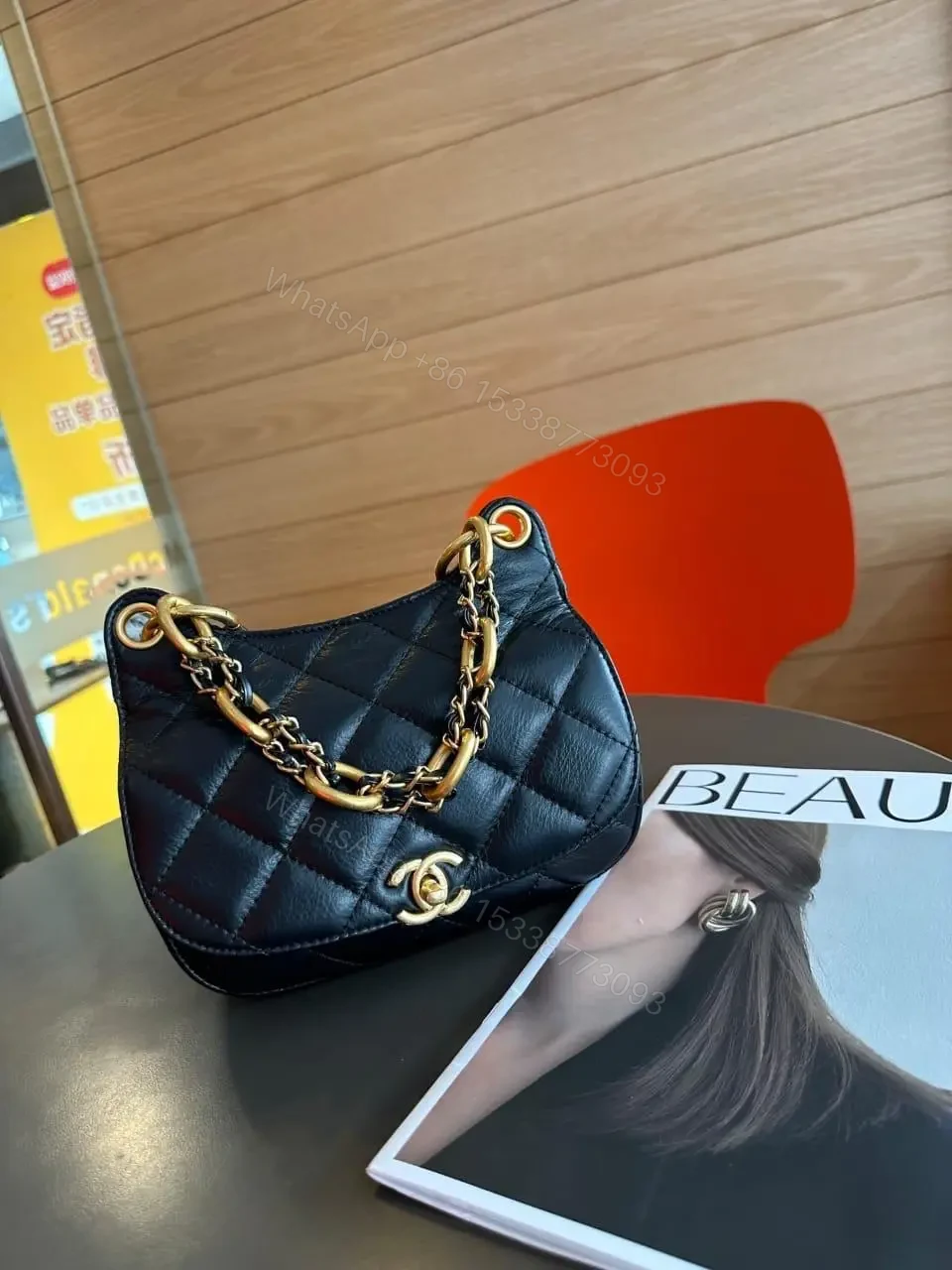 CHANEL — view 1