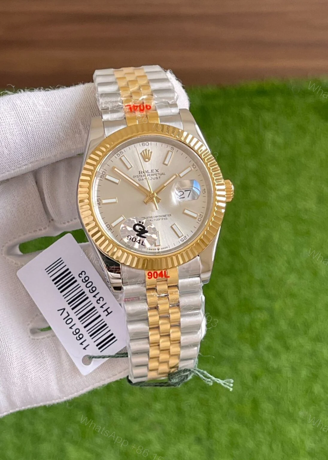 Rolex Day-Date Diamond White 40MM Semi ETA — view 1