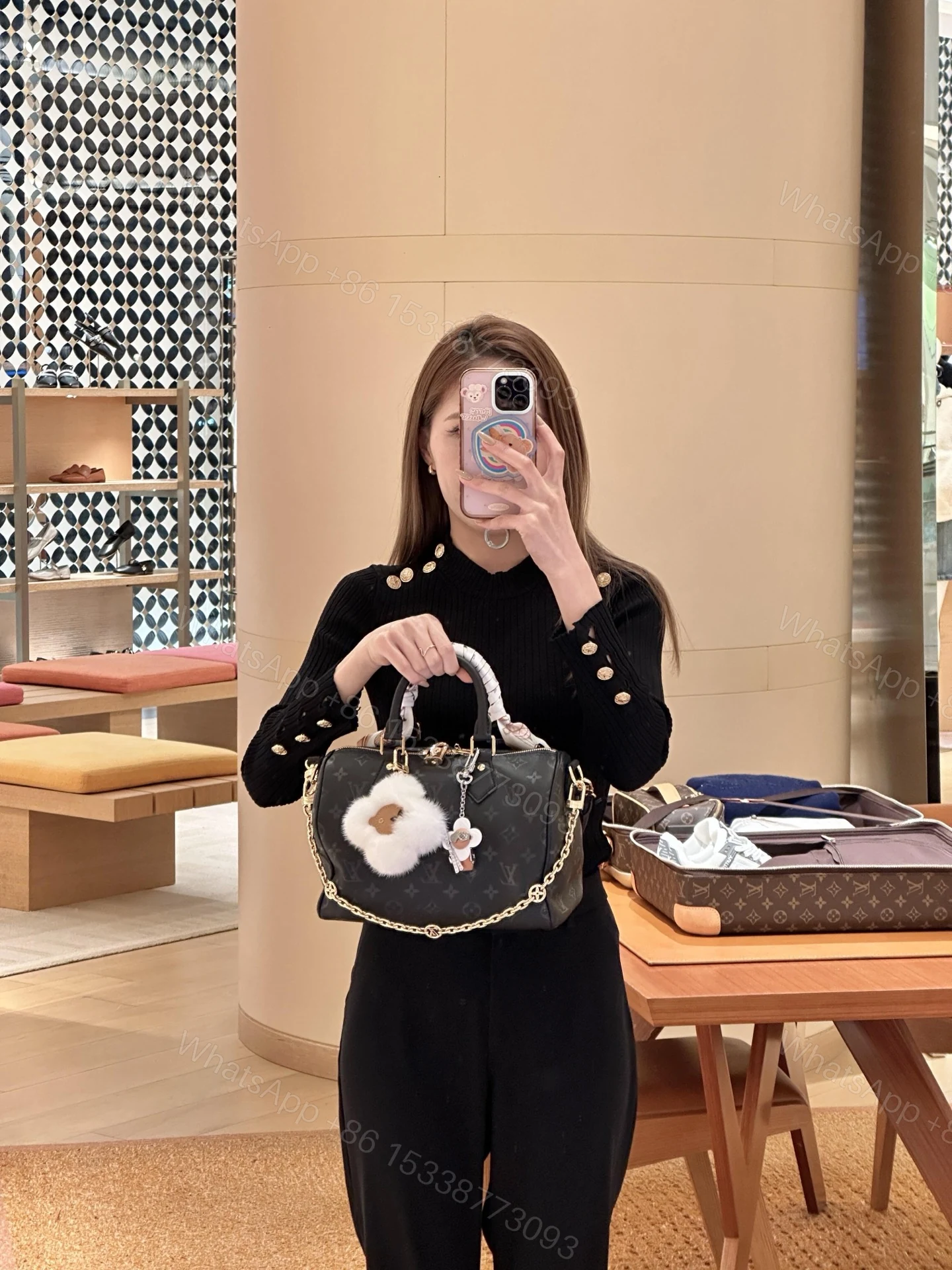 LV 老花吊飾手提包 高仿 Monogram 鏈條肩背款 — view 1