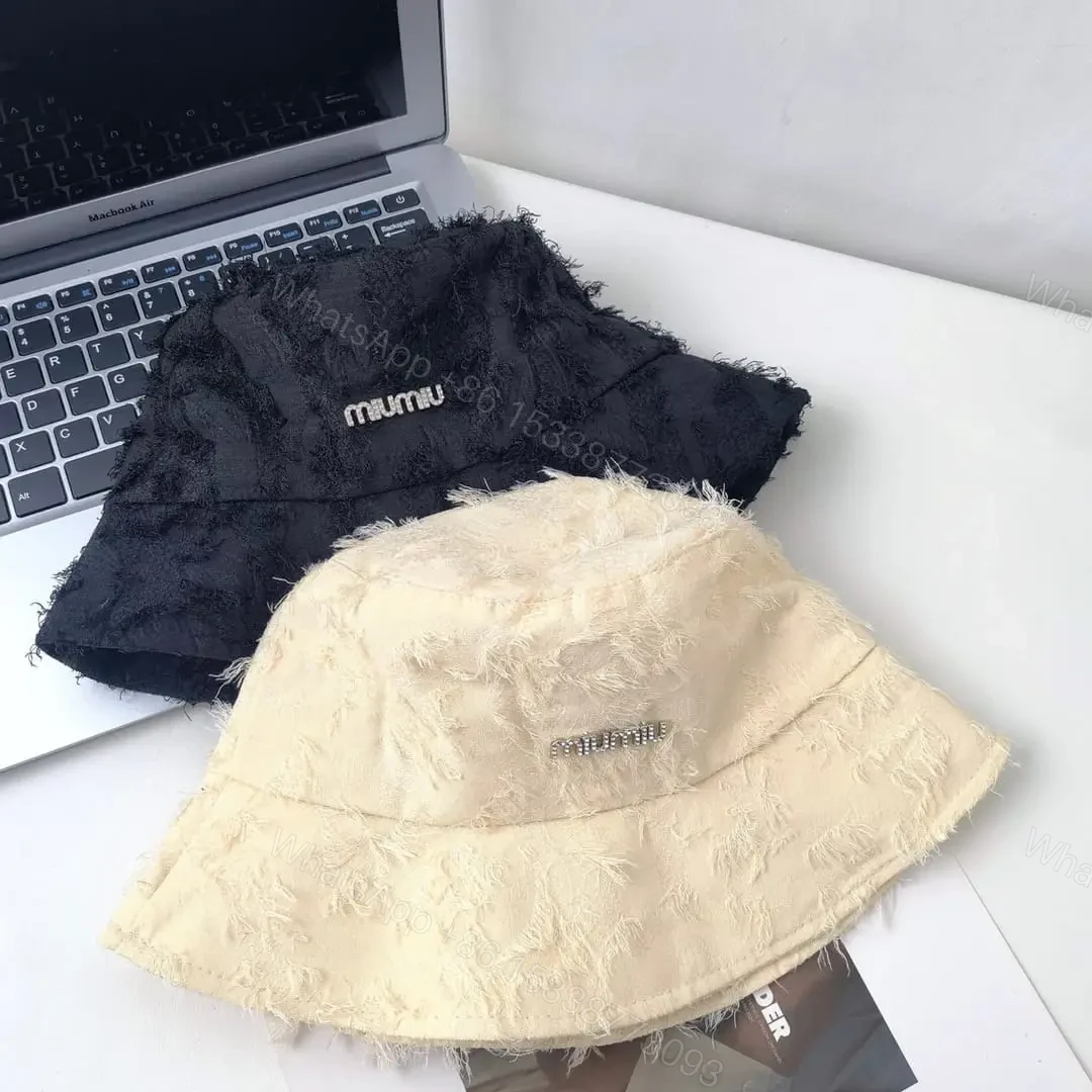 MIU MIU — view 1