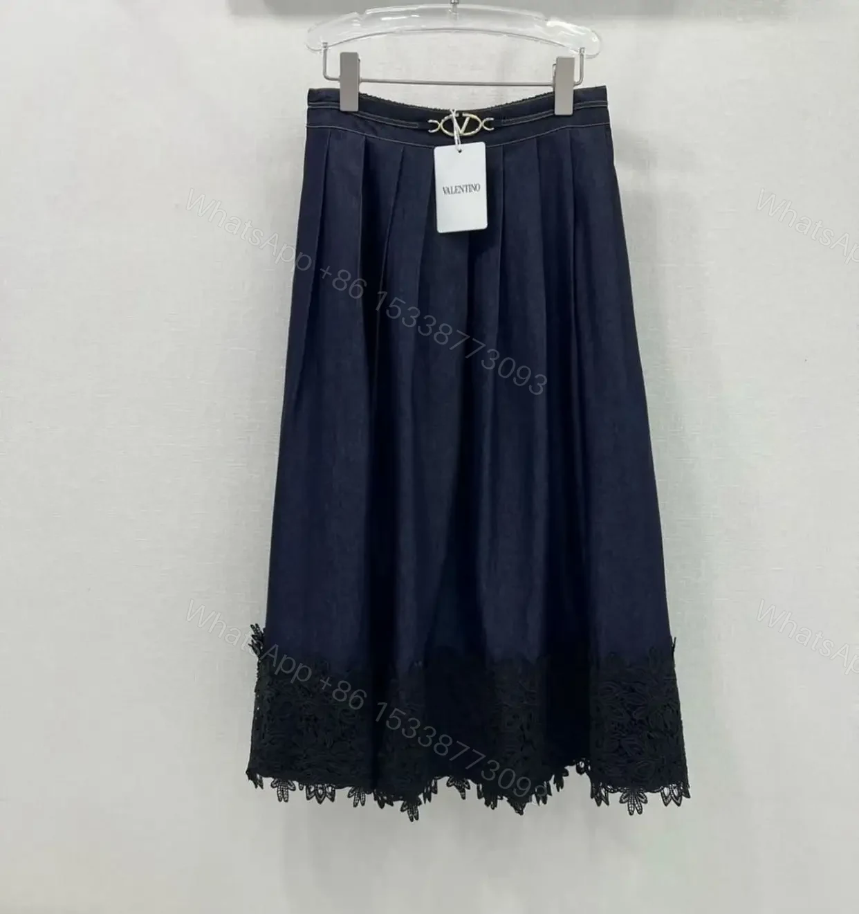 VALENTINO — view 1