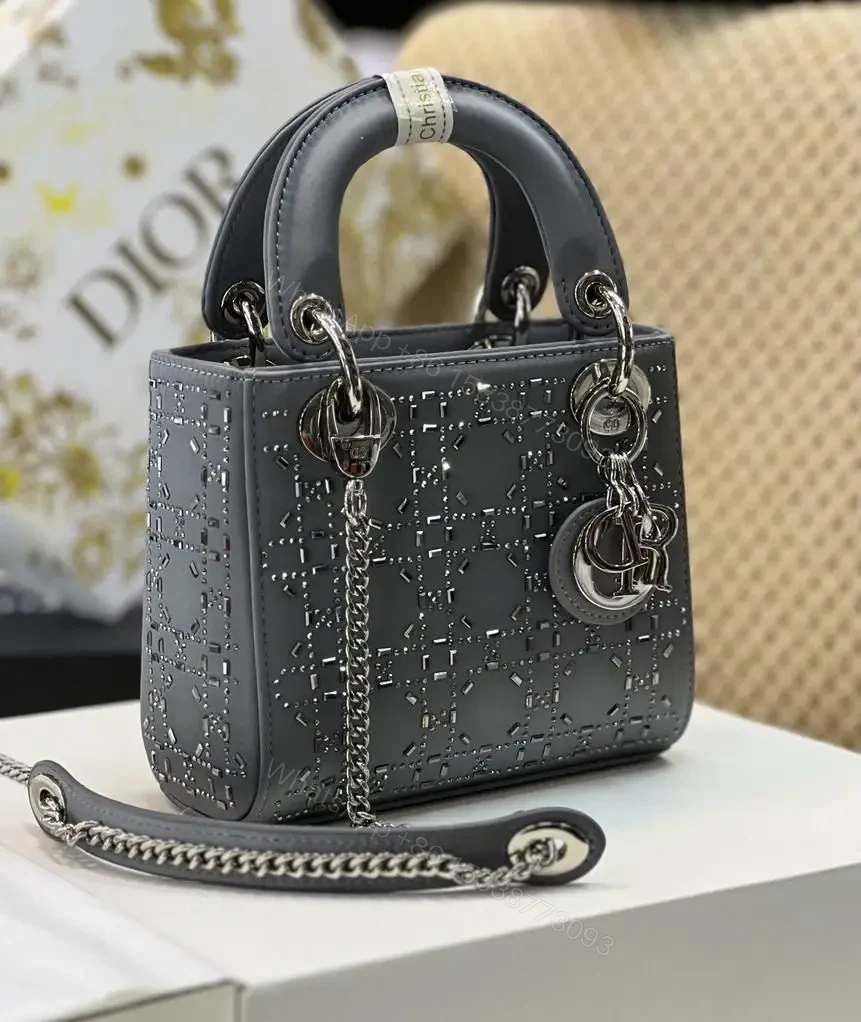 DIOR — view 1