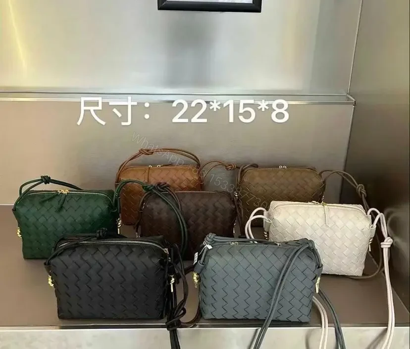 BOTTEGA — view 1