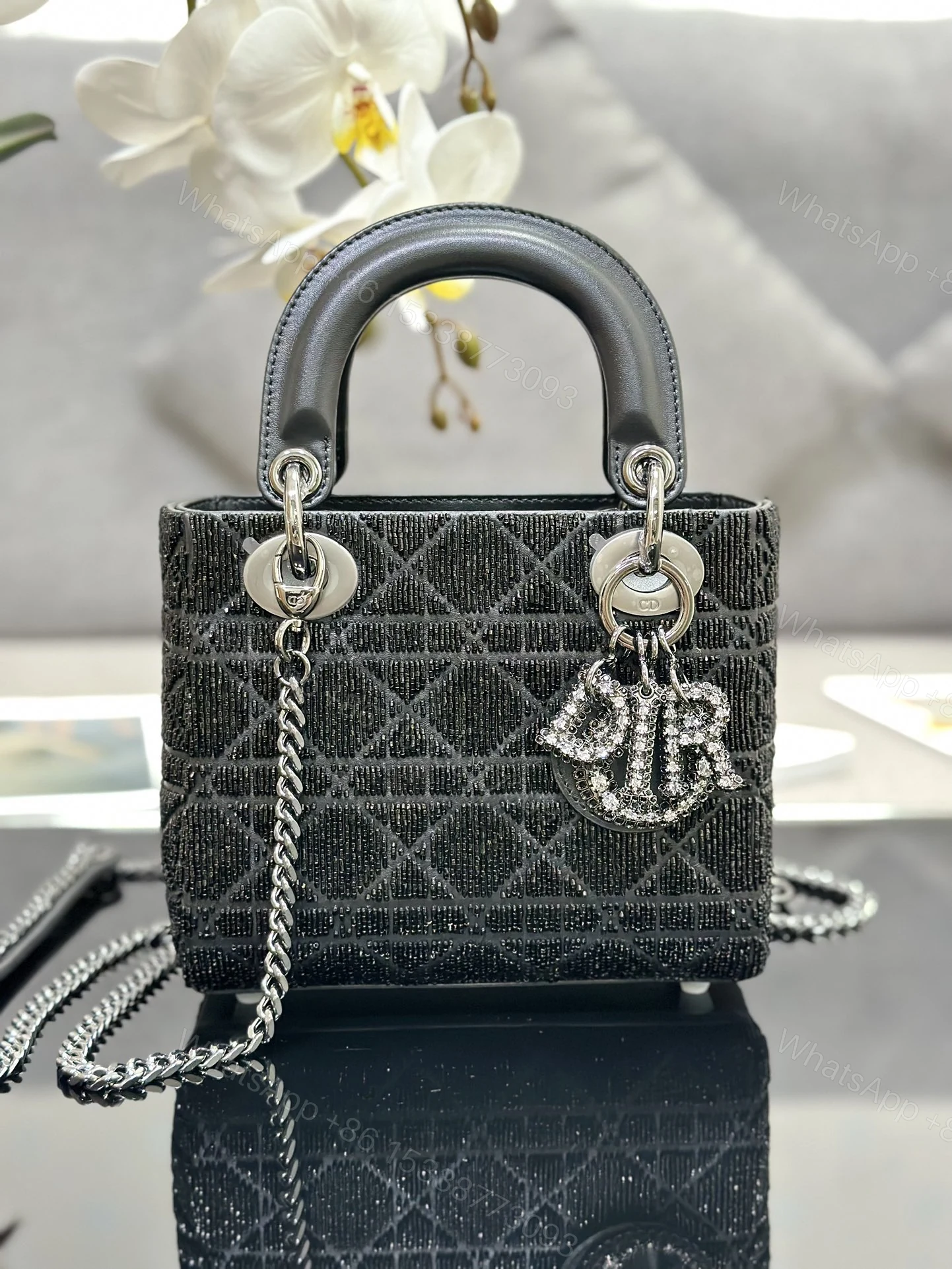 Dior 一比一 女款 Lady 黑色編織亮面手提包 經典百搭款 — view 1