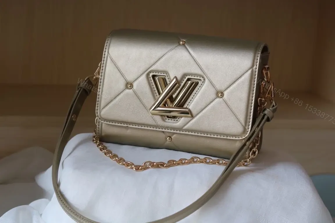 LOUIS VUITTON — view 1