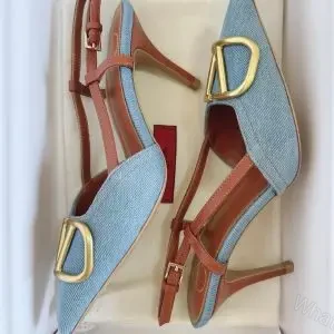 DIOR — view 1