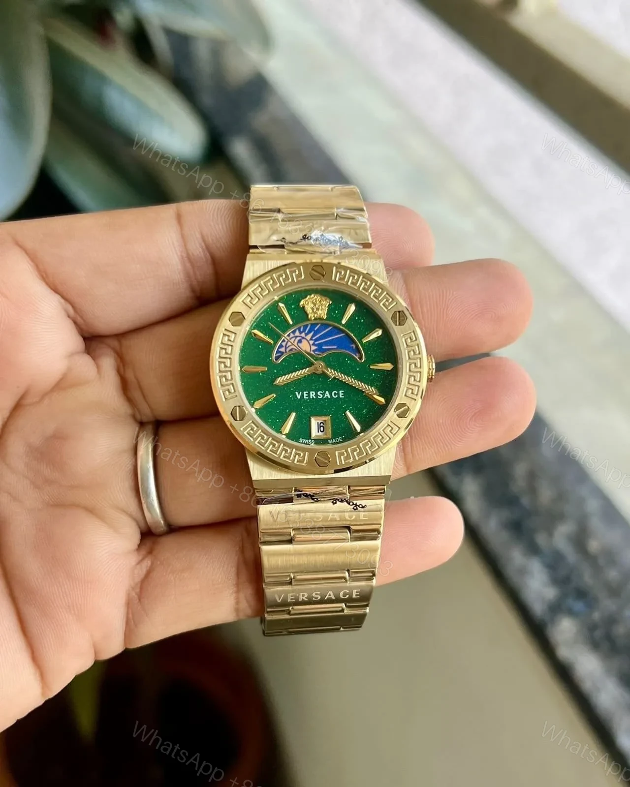 VERSACE SWISS STEEL ANALOGUE — view 1