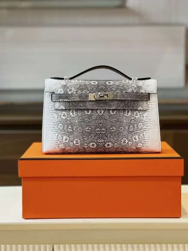 HN Omber Lizard Handbags Lizard Skin 22cm — view 1